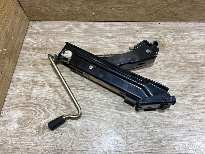 Домкрат штатный Peugeot 206 Арт. 77501