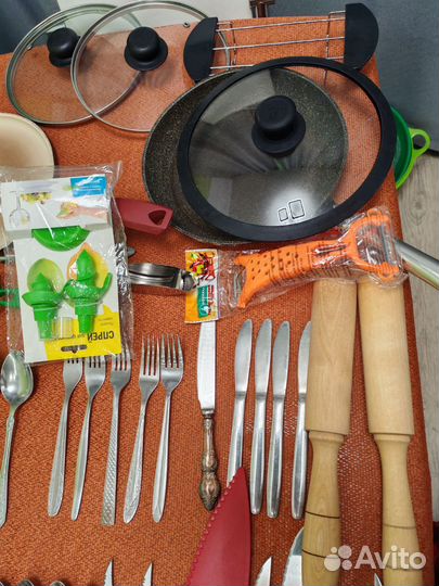 Посуда, кухонные принадлежности