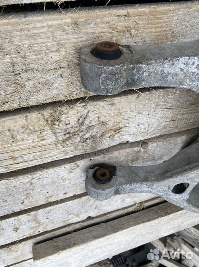 Рычяг задний нижний Nissan Teana J32