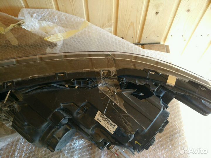 Фара правая Outlander 3