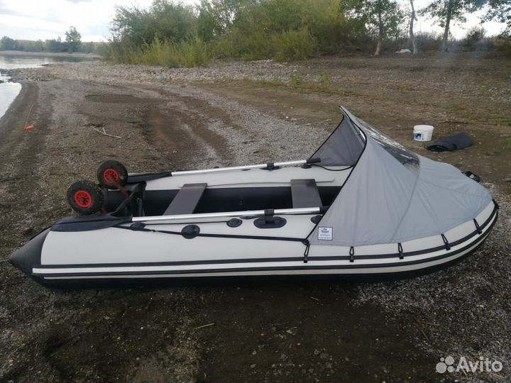 Лодка Ривьера 3200ск