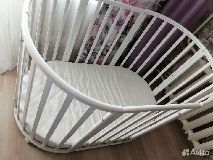 Детская овальная кроватка