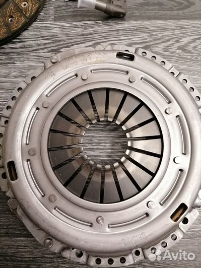 Комплект сцепления с выжимным VAG Sachs 3000990332