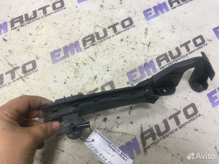 Направляющ. стекла двери передней пр. Рено Меган 1