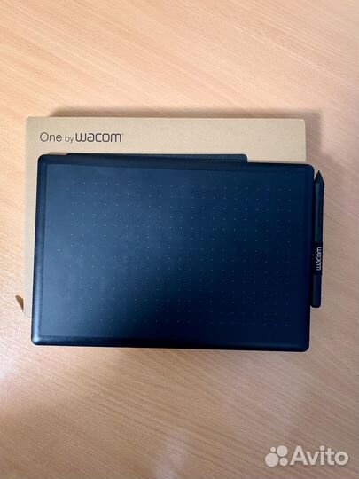 Графический планшет Wacom One Medium