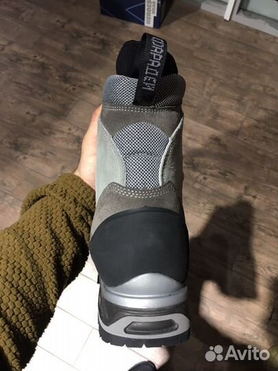 Альпинистские ботинки Фарадей 700