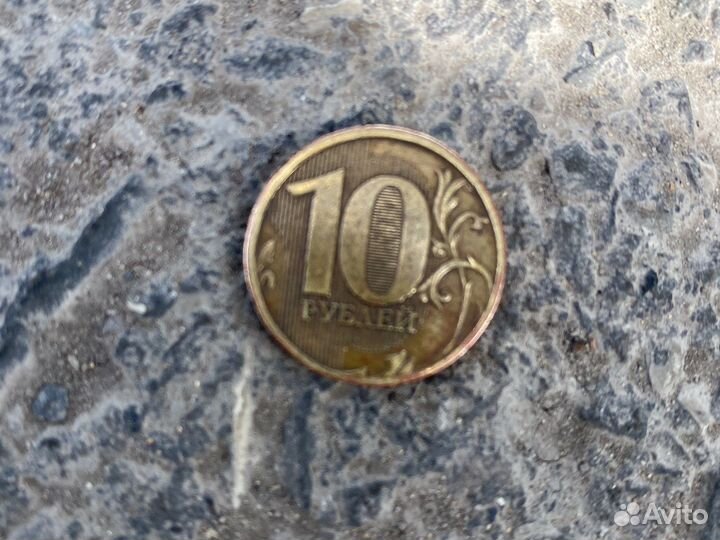 На булку с гущёнкой