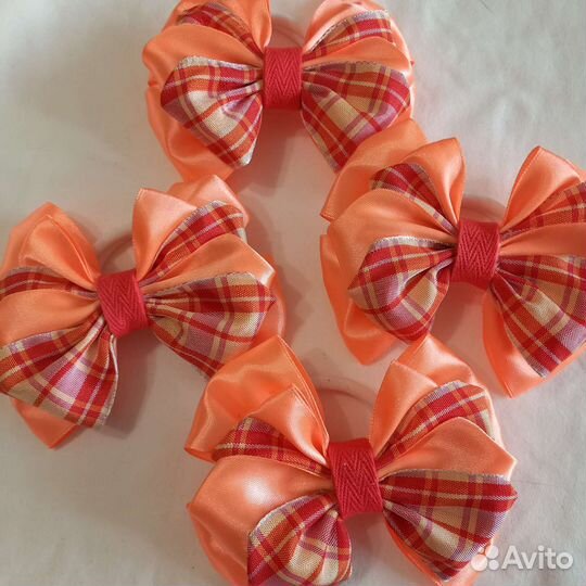 Бант на резинке праздничный