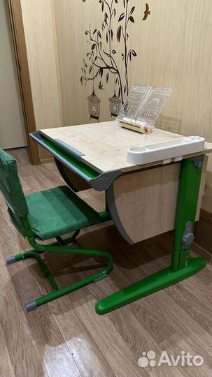 Детская парта со стулом
