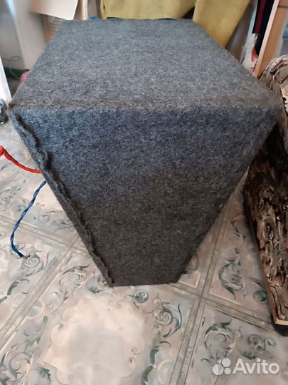 Активный сабвуфер в авто