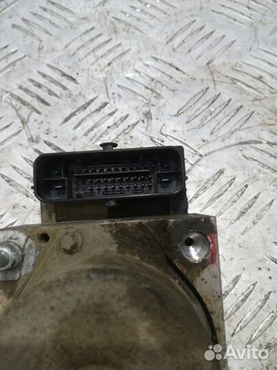 Блок abs Suzuki Sx4 GYA M16A 2013