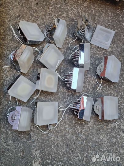 Светильник встраиваемый