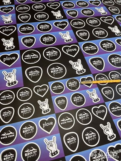 Наклейки на авто, витрины, баннеры, плоттер, итд