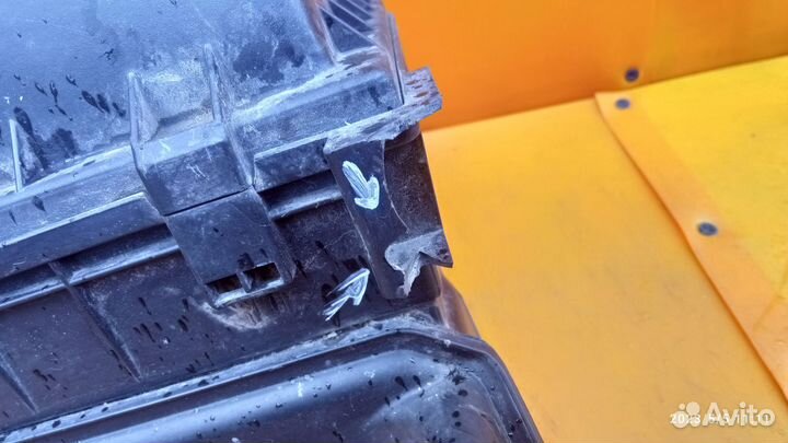 Корпус воздушного фильтра Mitsubishi Space Star