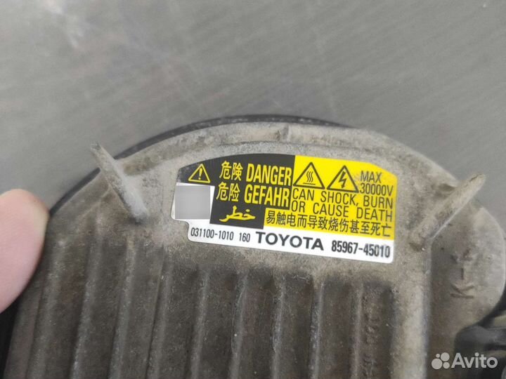 Блок ксенона Toyota Land Cruiser 200 2007-2015