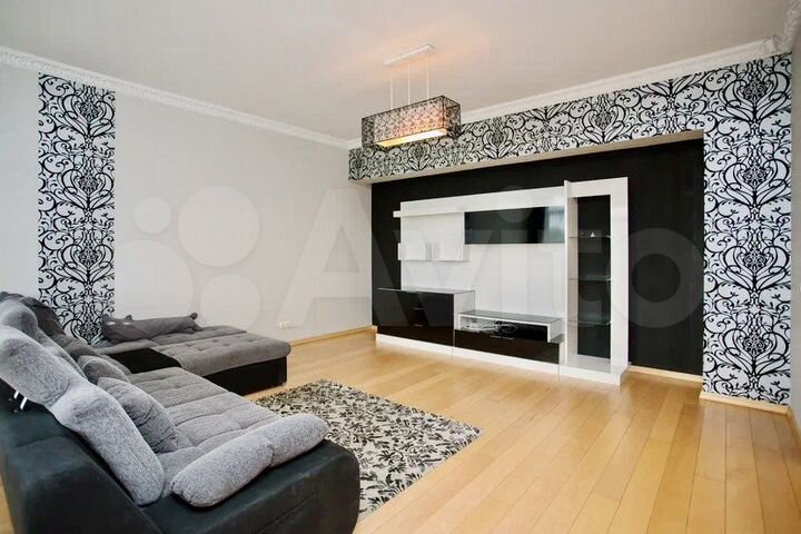 3-к. квартира, 140 м², 5/5 эт.