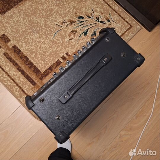Гитарный комбоусилитель line6 30watts
