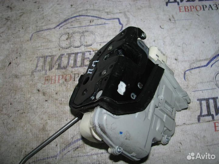 Замок двери передней правой Audi A6 (C6 4F) 2004