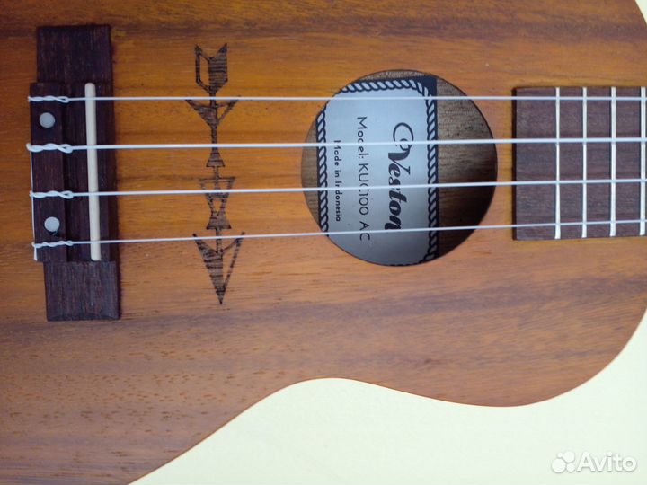Укулеле концерт Veston KUC 100AC новая