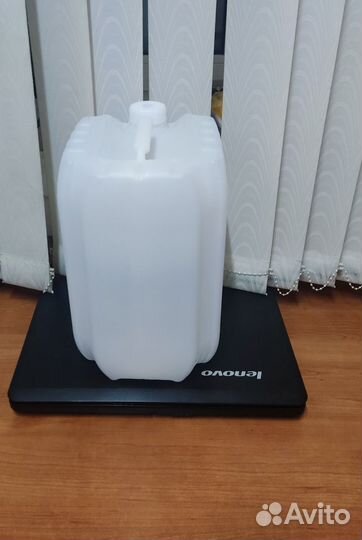Канистры пластиковые 10 л
