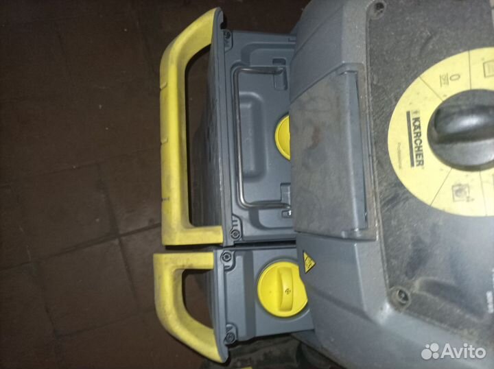 Пылесос с функцией подачи пара и м karcher SGV 8/5