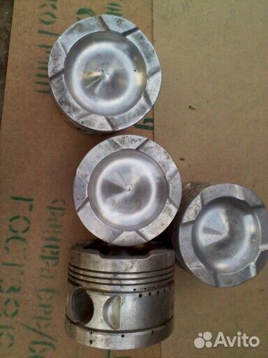 Поршень М 400