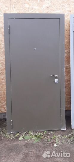 Железная металлическая дверь бу