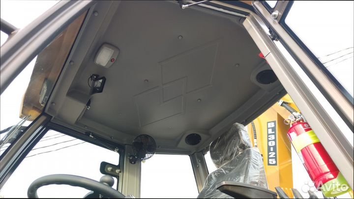 Экскаватор-погрузчик Builder BL30-25, 2023