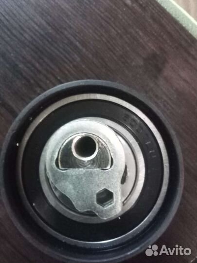 Натяжной ролик ремня грм chery фора