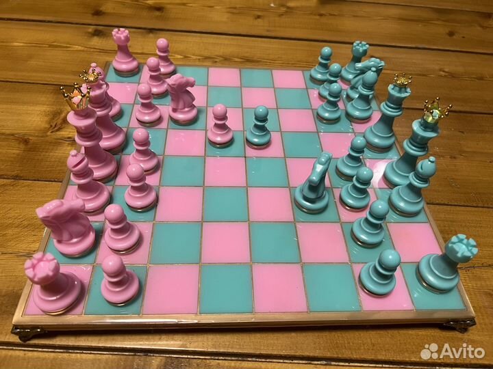 Шахматы ручной работы из эпоксидной смолы
