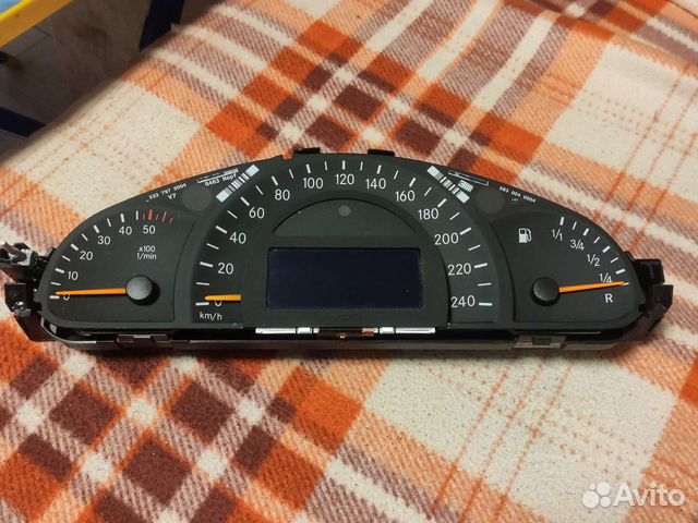 Приборная панель гелендваген