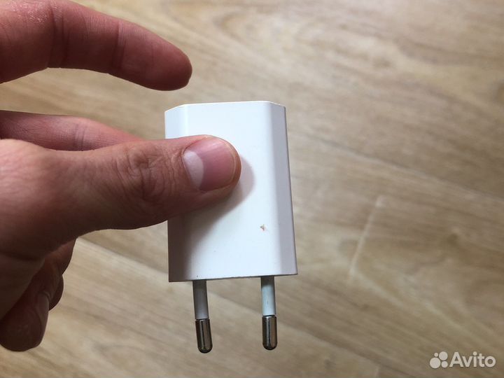 Зарядка на iPhone