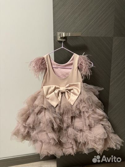 Платье для девочки праздничное 110-116