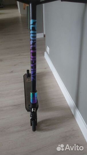 Трюковой самокат reaction