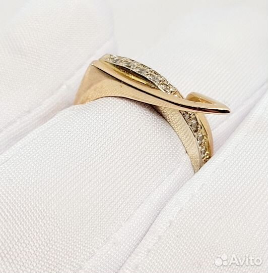 Золотое кольцо с фианитами 16,5 размер