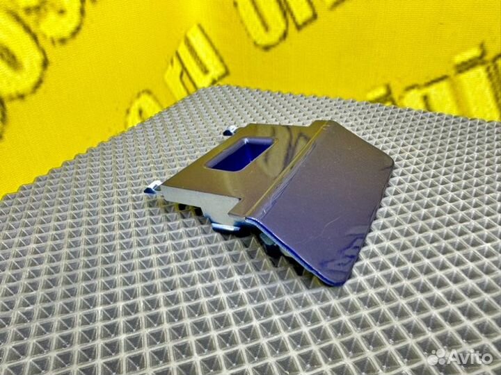 Заглушка передняя правая Opel Astra 4 J A16SHT