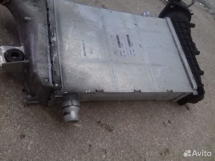 Радиатор интеркулера Мерседес 222, 463,213, GLC