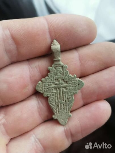 Старинный крест