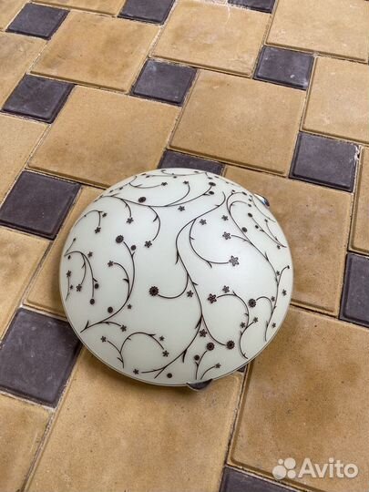 Светильники настенный и потолочный