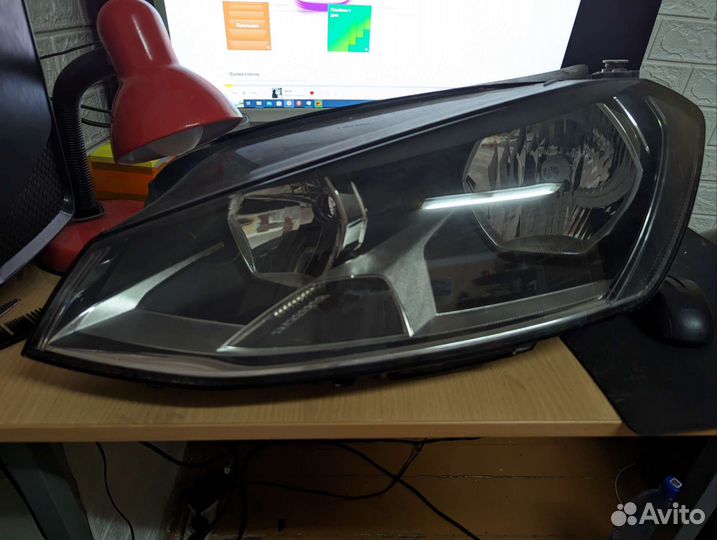 Левая фара Volkswagen golf 7