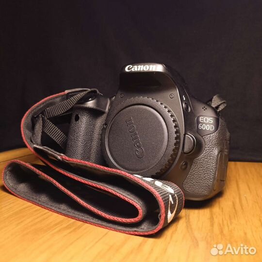 Canon EOS 600D 18-55mm + 50mm + 75-300mm