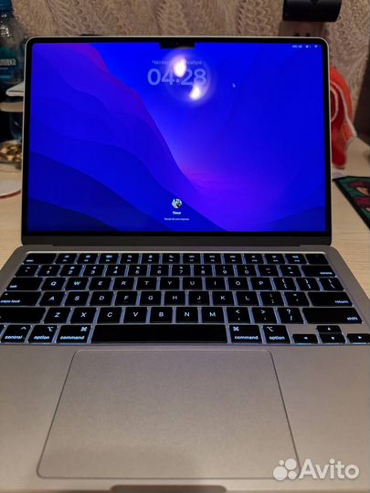 Macbook Air 13 m3 8 256 silver