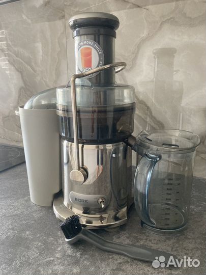 Соковыжималка bork ju cup 21095 SI 950 W