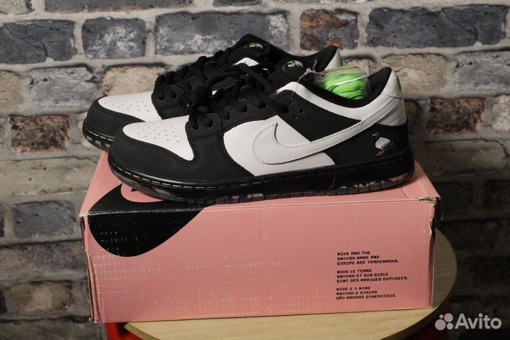 Nike dunk low staple panda pigeon
