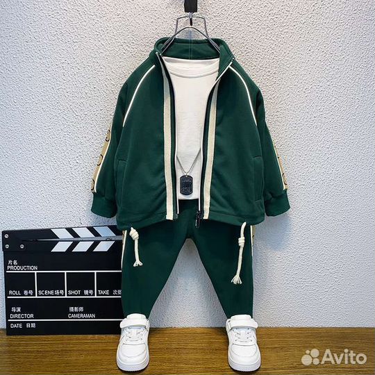 Костюм для мальчика новый