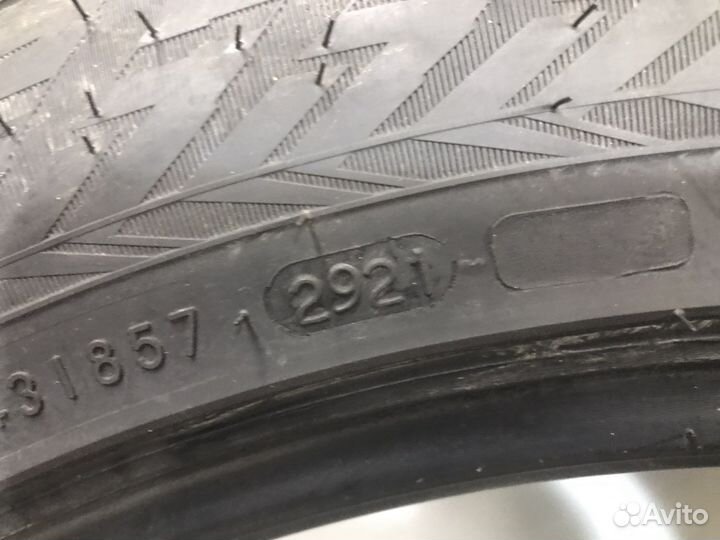 Nokian Tyres Hakkapeliitta 10p SUV 275/45 R21 110T