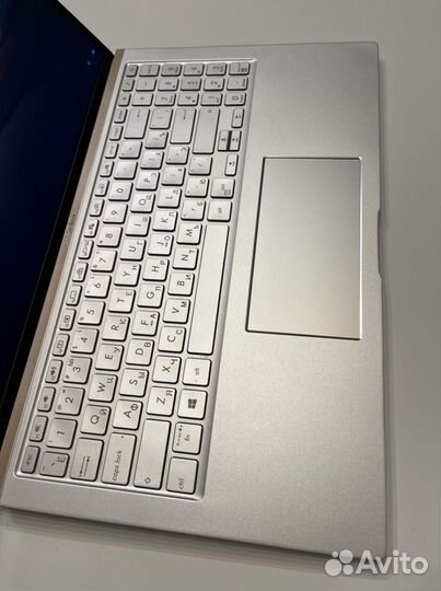 Asus ZenBook ux533ftc 1tb