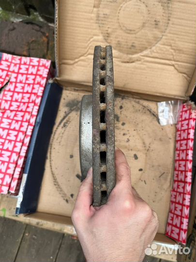 Тормозные диски передние tiguan 2