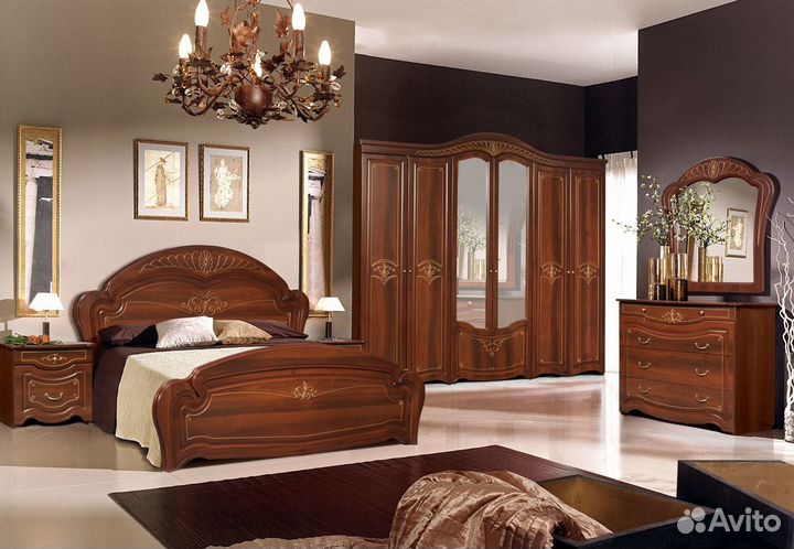 Спальный гарнитур 