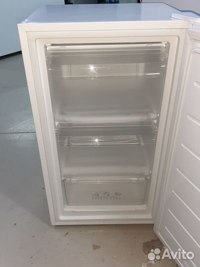 Морозильный шкаф dexp F201AMA